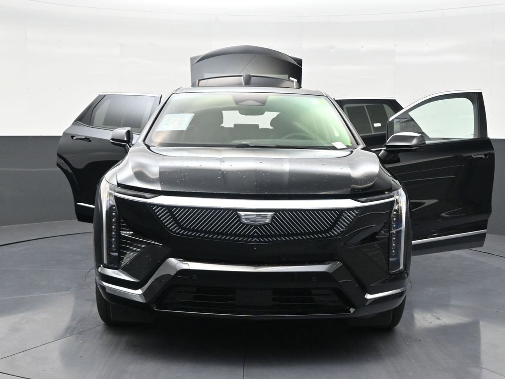 2025 Cadillac OPTIQ Luxury 1