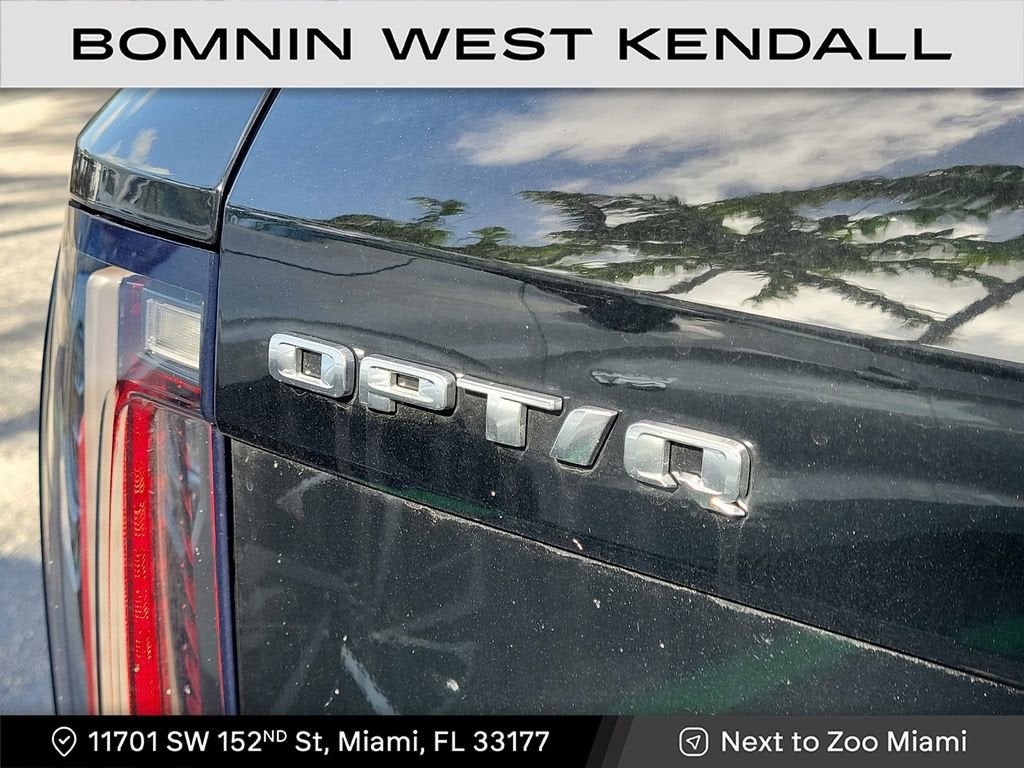 2025 Cadillac OPTIQ Luxury 1