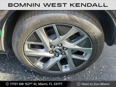 2025 Cadillac OPTIQ Luxury 1