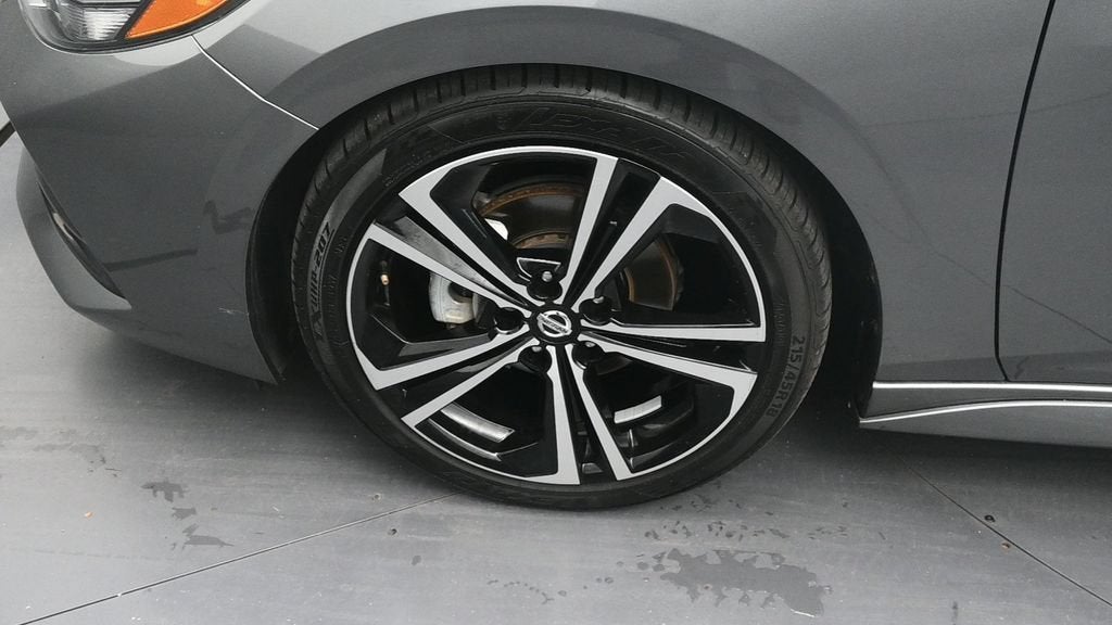 2022 Nissan Sentra SR Xtronic CVT