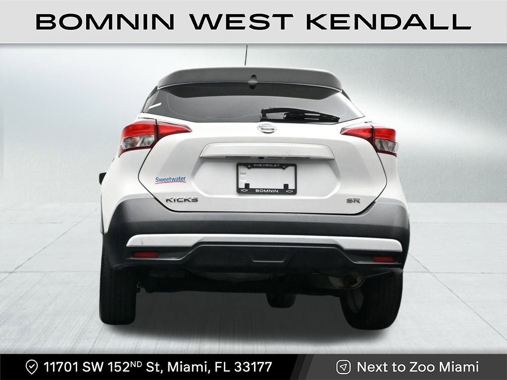 2019 Nissan Kicks SR
