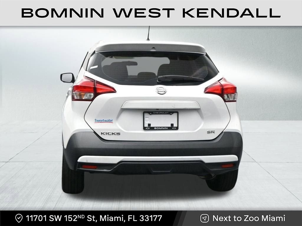 2019 Nissan Kicks SR