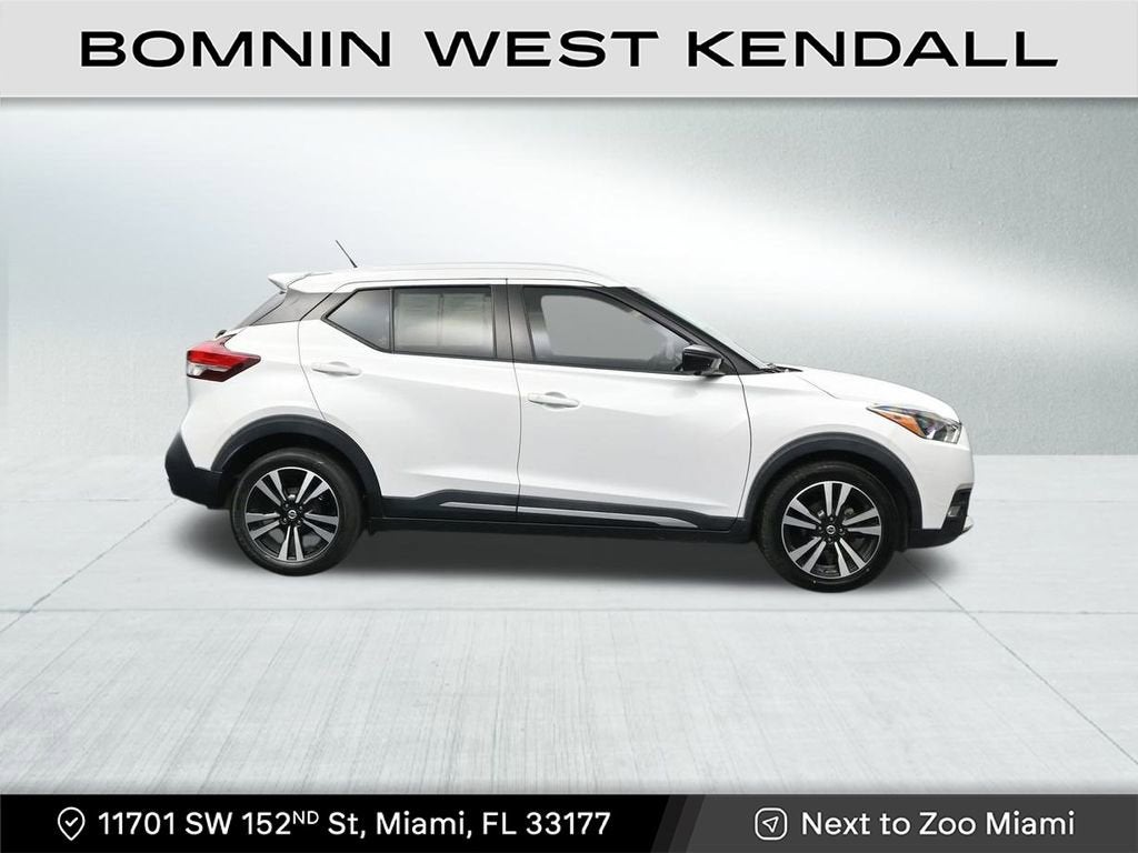 2019 Nissan Kicks SR