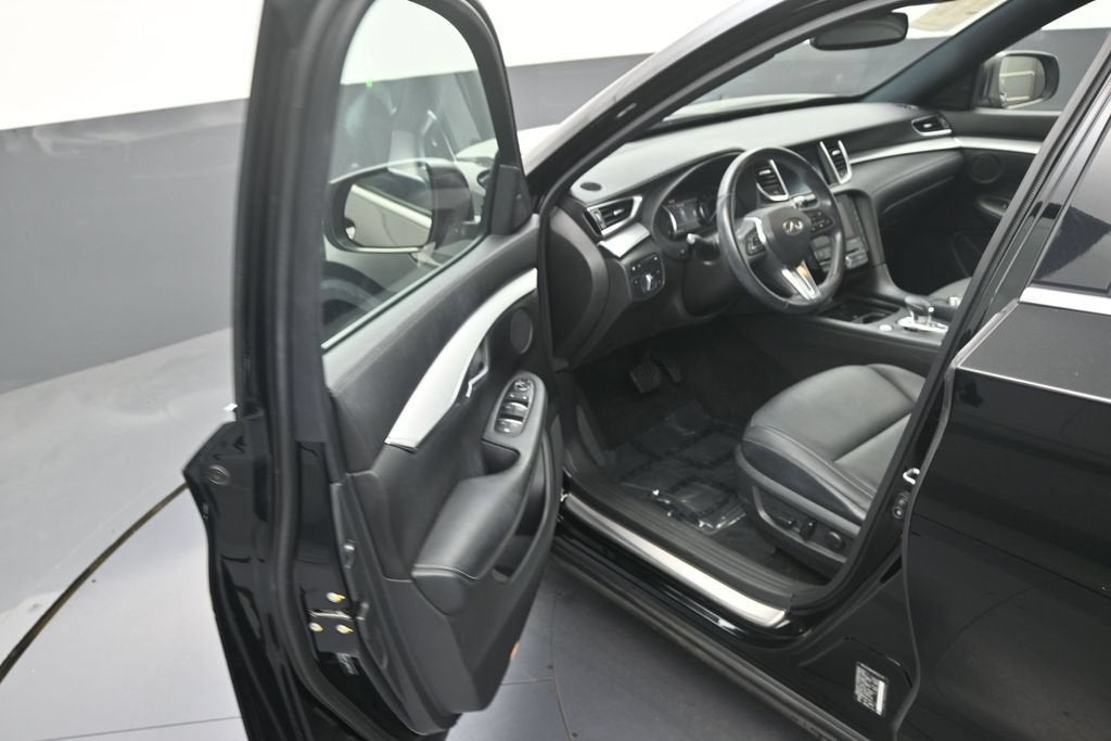 2021 INFINITI QX50 LUXE