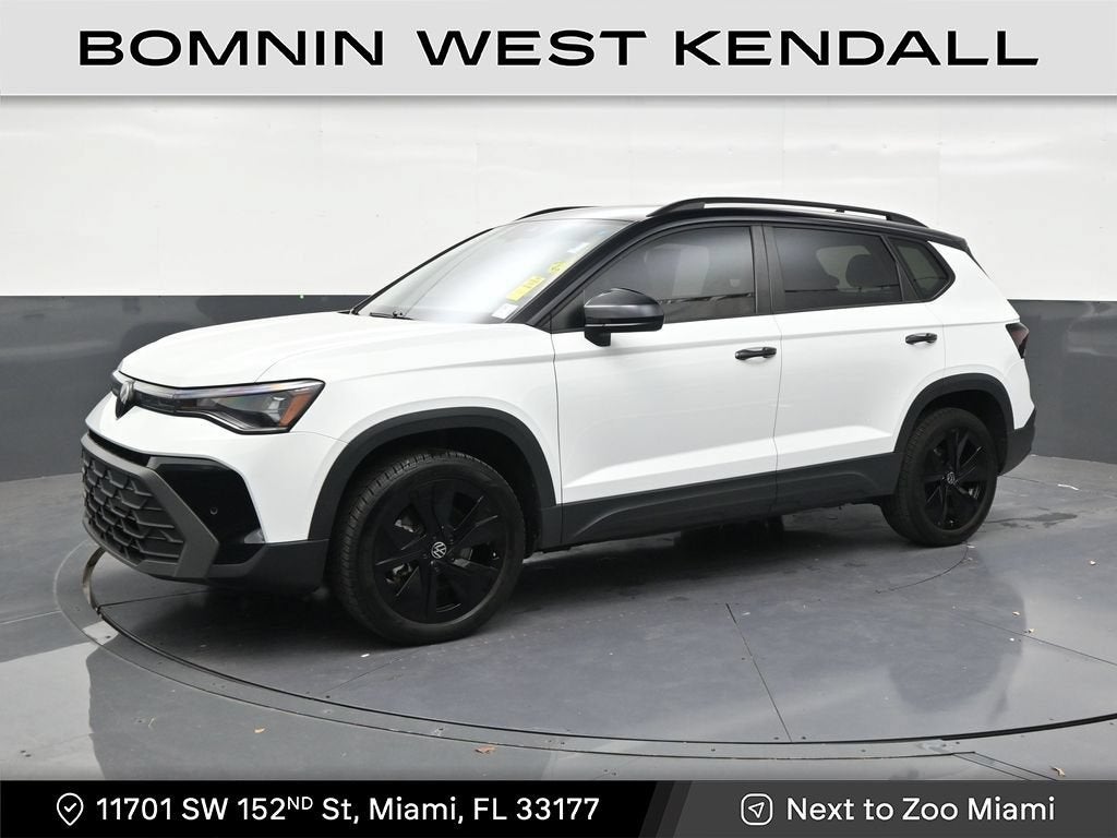 2025 Volkswagen Taos 1.5T SE Black
