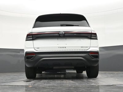 2025 Volkswagen Taos SE Black