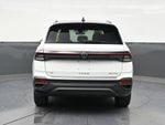 2025 Volkswagen Taos SE Black