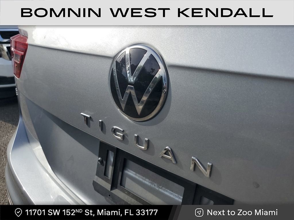 2022 Volkswagen Tiguan SE R-Line Black