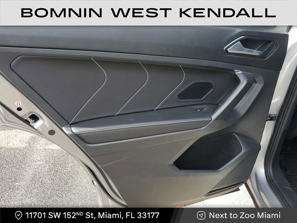 2022 Volkswagen Tiguan SE R-Line Black