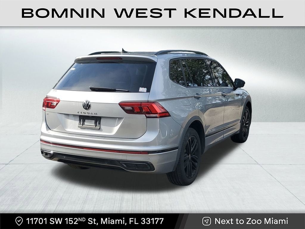 2022 Volkswagen Tiguan SE R-Line Black
