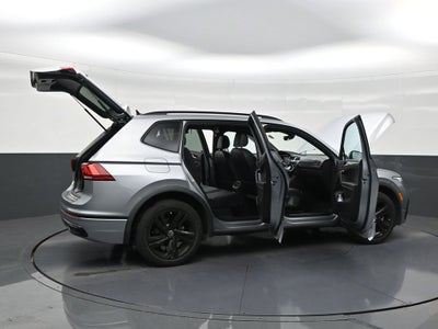 2023 Volkswagen Tiguan SE R-Line Black