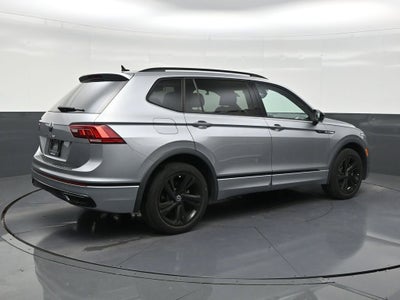 2023 Volkswagen Tiguan SE R-Line Black