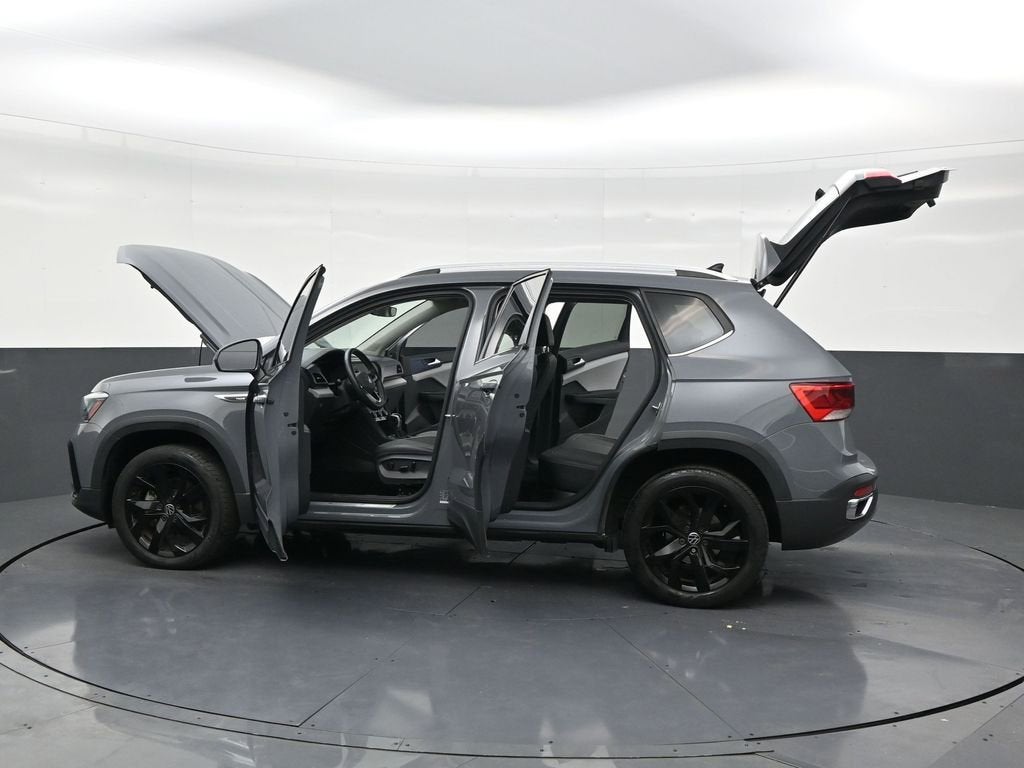 2023 Volkswagen Taos SE