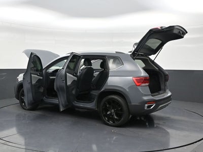 2023 Volkswagen Taos SE