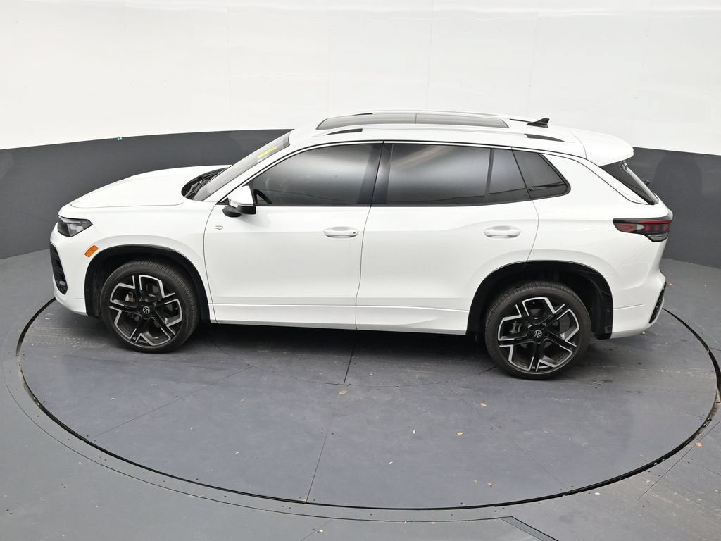 2026 Volkswagen Tiguan SEL R-Line Turbo