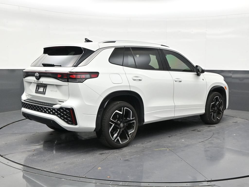 2026 Volkswagen Tiguan SEL R-Line Turbo
