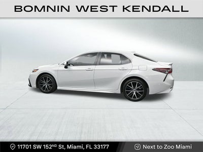 2023 Toyota Camry SE