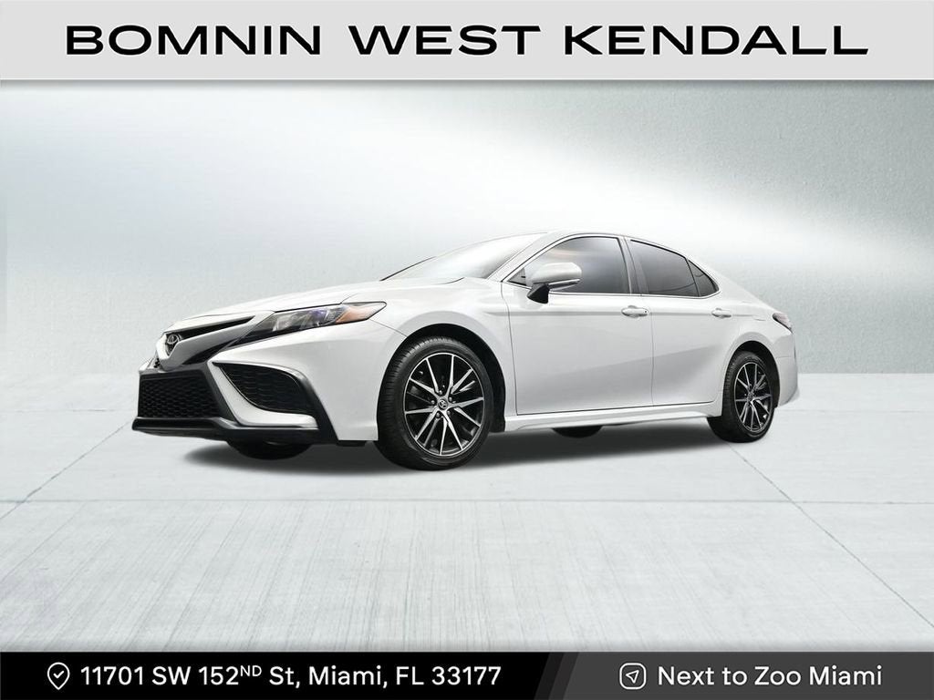 2023 Toyota Camry SE