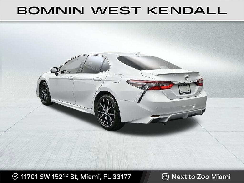 2023 Toyota Camry SE