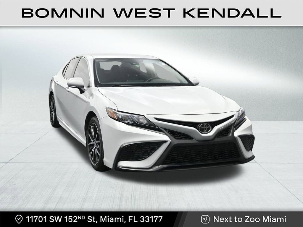 2023 Toyota Camry SE