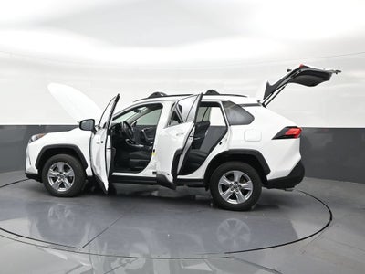 2022 Toyota RAV4 Hybrid LE