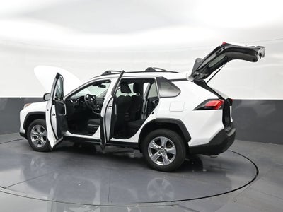 2022 Toyota RAV4 Hybrid LE