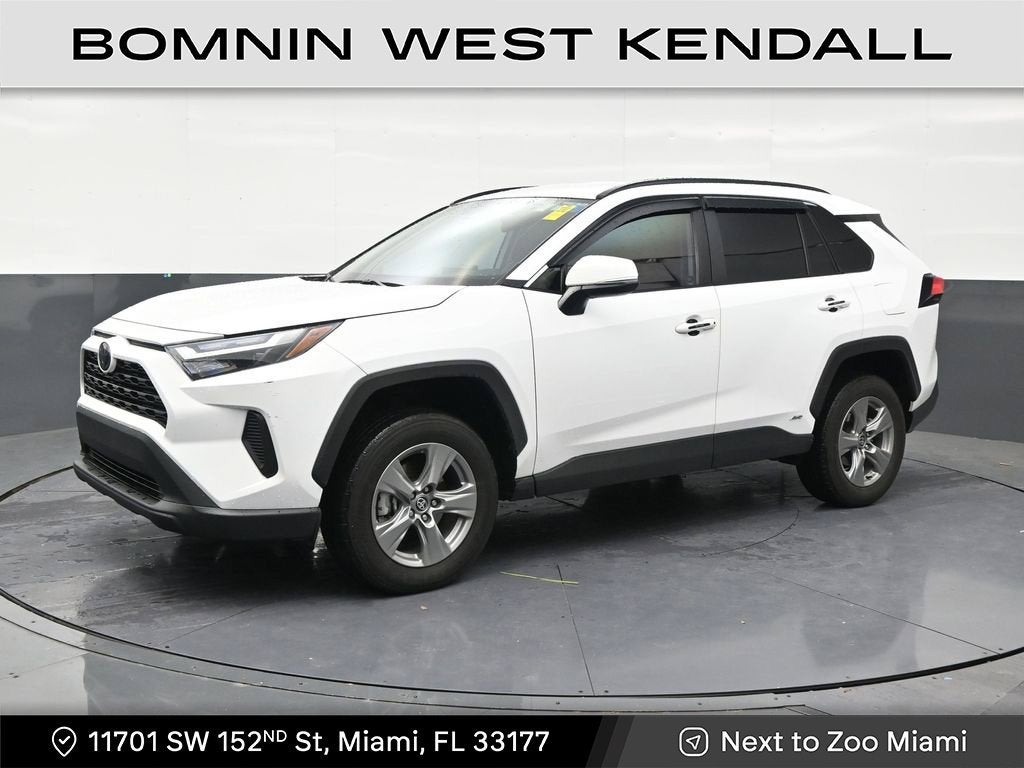 2025 Toyota RAV4 Hybrid XLE