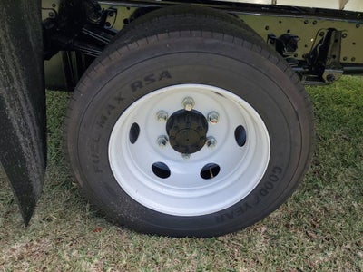 2025 Chevrolet Low Cab Forward 4500 Base