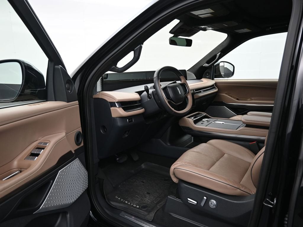 2025 Lincoln Navigator L Black Label