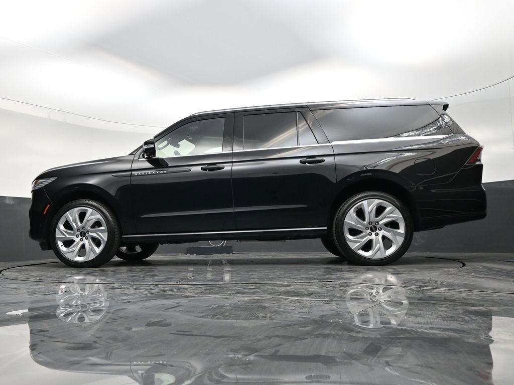 2025 Lincoln Navigator L Black Label
