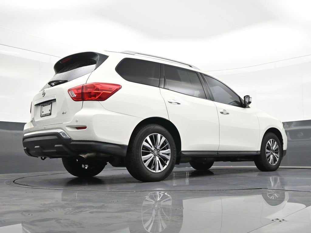 2020 Nissan Pathfinder SV