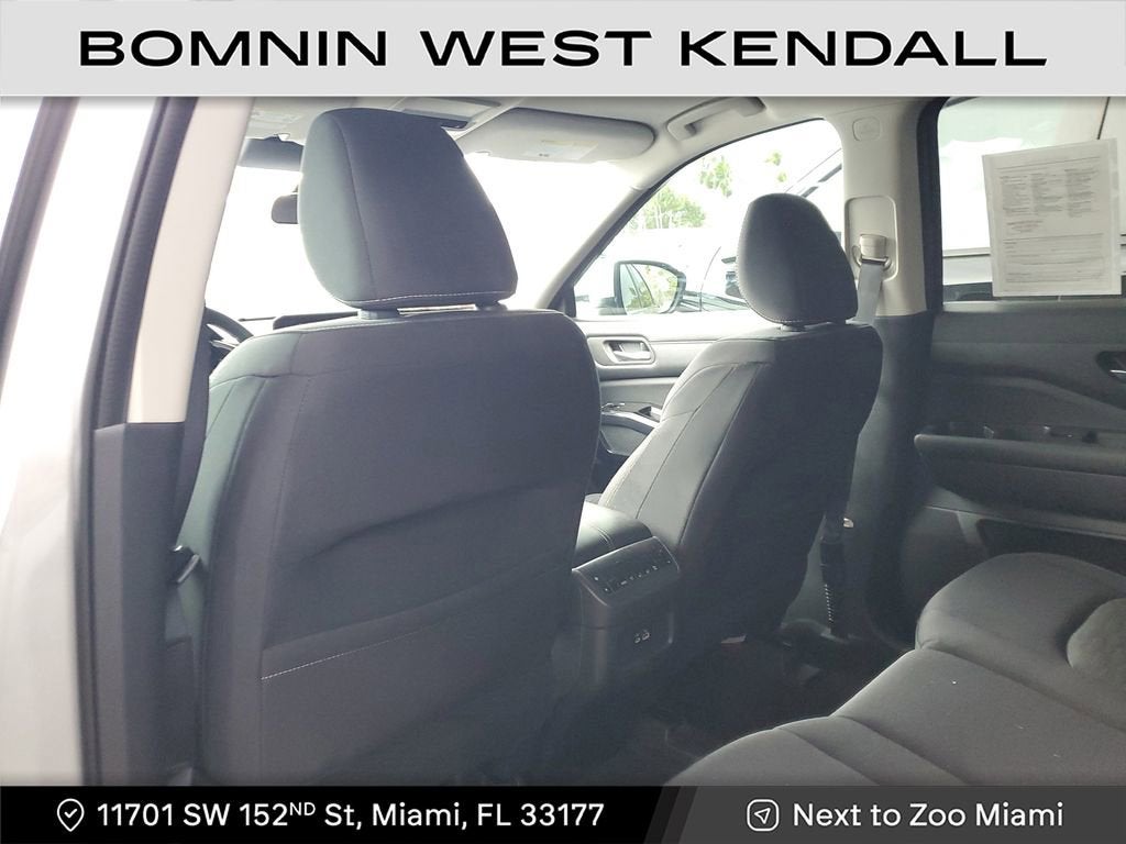 2022 Nissan Pathfinder S