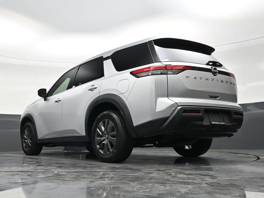 2022 Nissan Pathfinder S