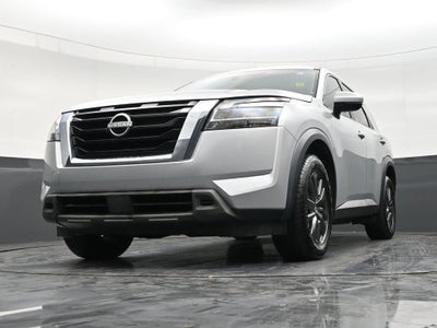 2022 Nissan Pathfinder S