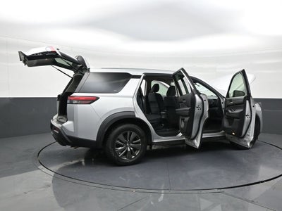 2022 Nissan Pathfinder S