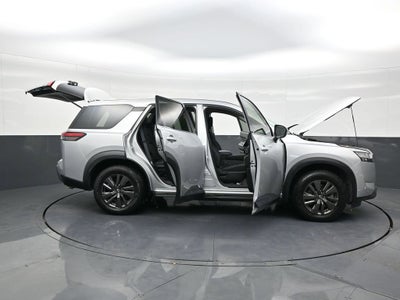 2022 Nissan Pathfinder S