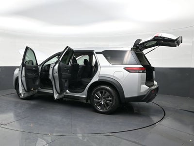 2022 Nissan Pathfinder S