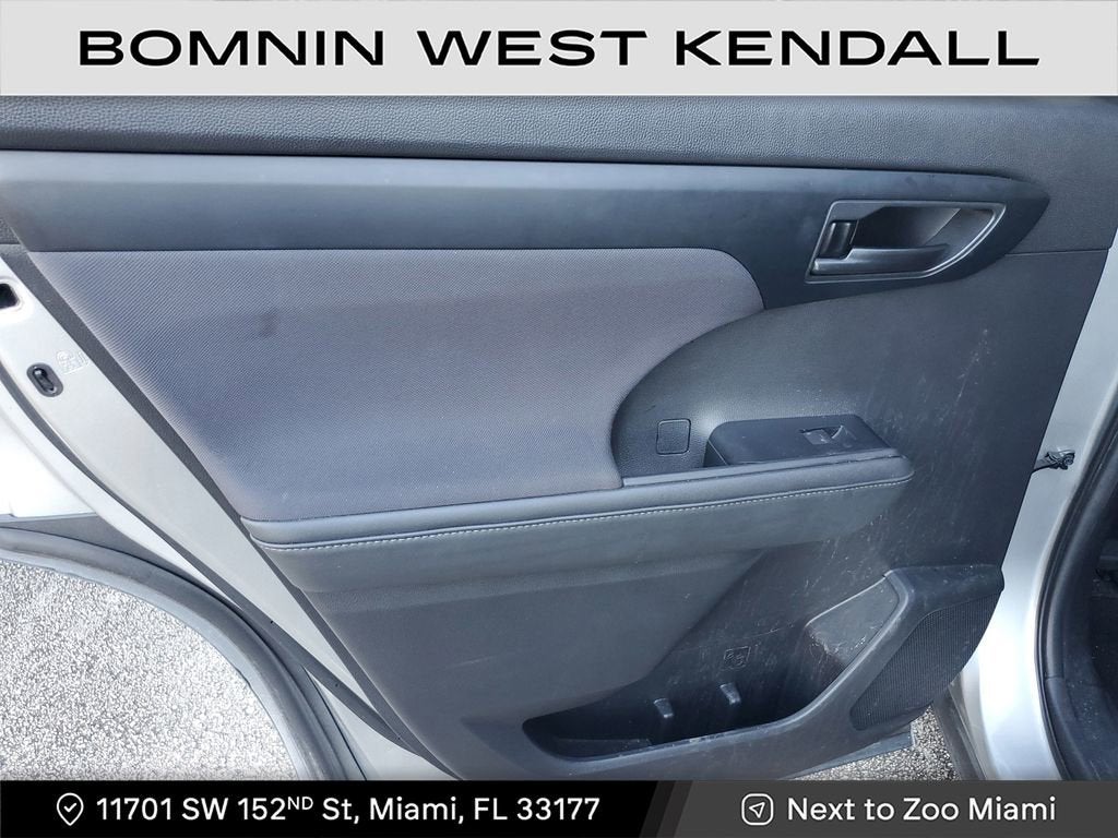 2020 Toyota Highlander L