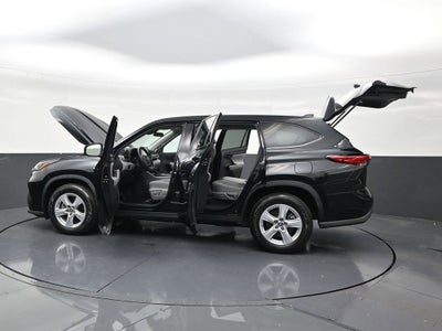 2022 Toyota Highlander L