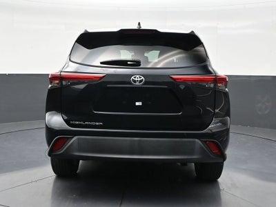 2022 Toyota Highlander L