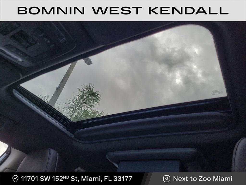 2023 Toyota Sienna Platinum