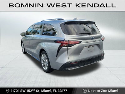 2023 Toyota Sienna Platinum