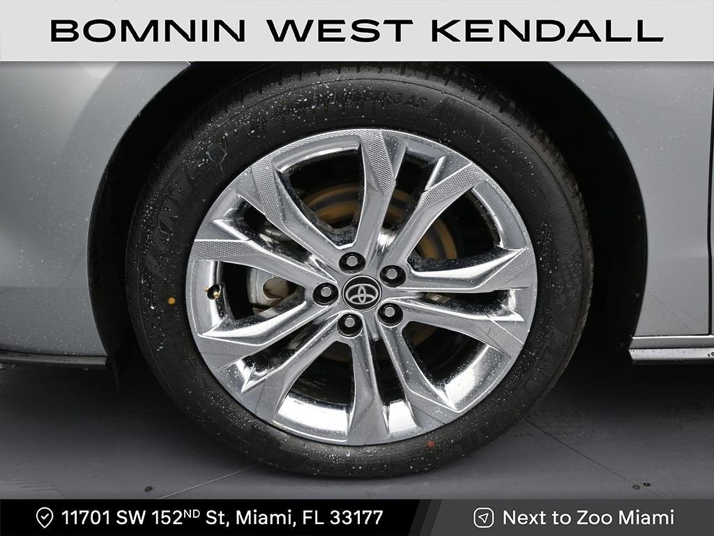 2023 Toyota Sienna Platinum