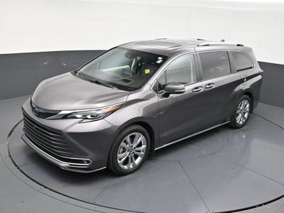 2024 Toyota Sienna Platinum