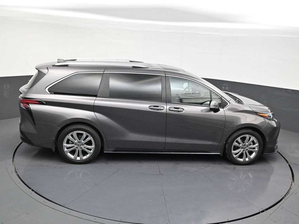 2024 Toyota Sienna Platinum