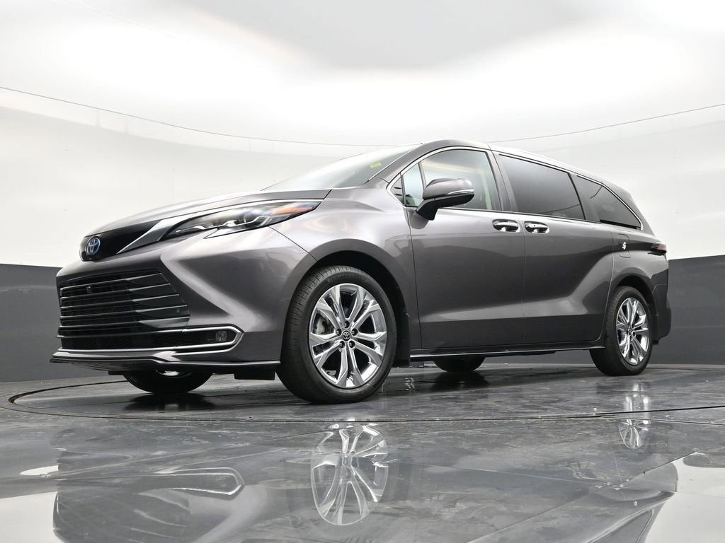 2024 Toyota Sienna Platinum