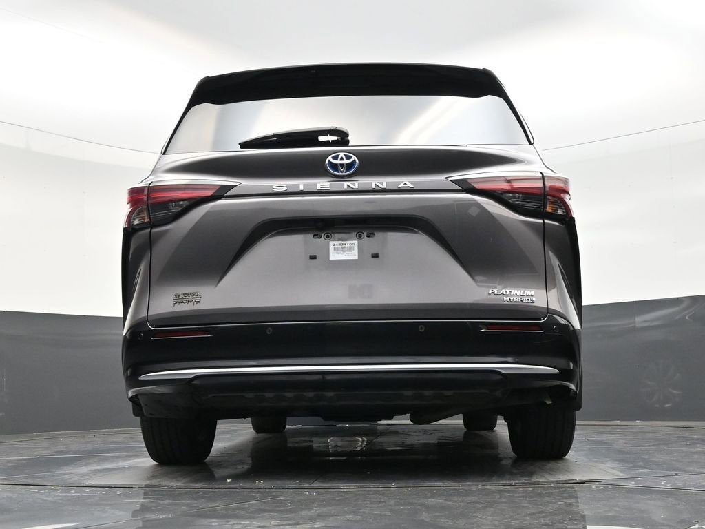 2024 Toyota Sienna Platinum
