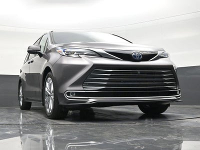 2024 Toyota Sienna Platinum