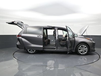2024 Toyota Sienna Platinum