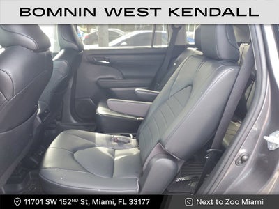 2022 Toyota Highlander XLE